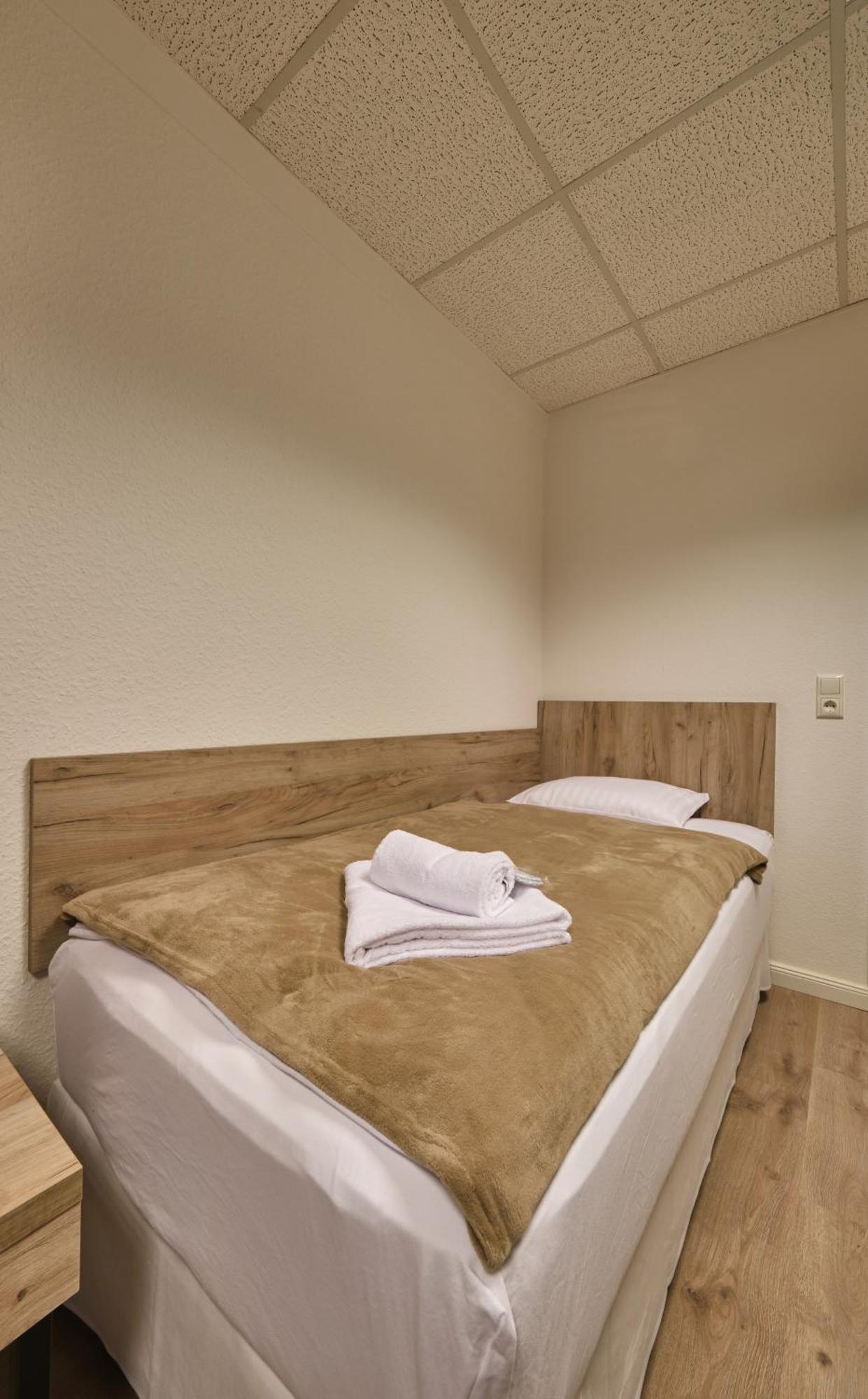 Sleep1C Hostel Хамбург Екстериор снимка